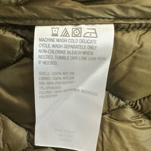 Martha Stewart Olive Green Quilted Vest - Picture 10 of 11